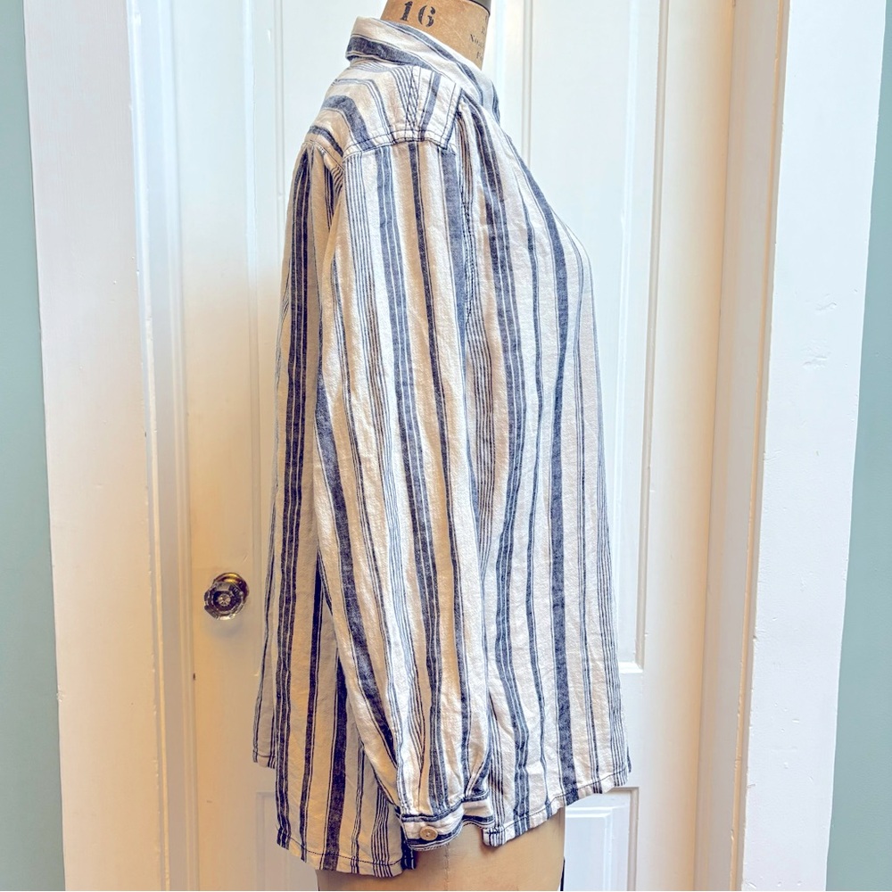 FREE PEOPLE - We The Free Blue And Cream Striped Linen-Blend Blouse Size Medium - Picture 8 of 12
